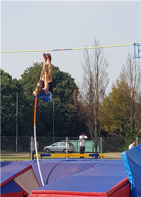 A Chiari i colori dell'INTERFLUMINA èPIU POMI hanno illuminato i Campionati Regionali Allievi